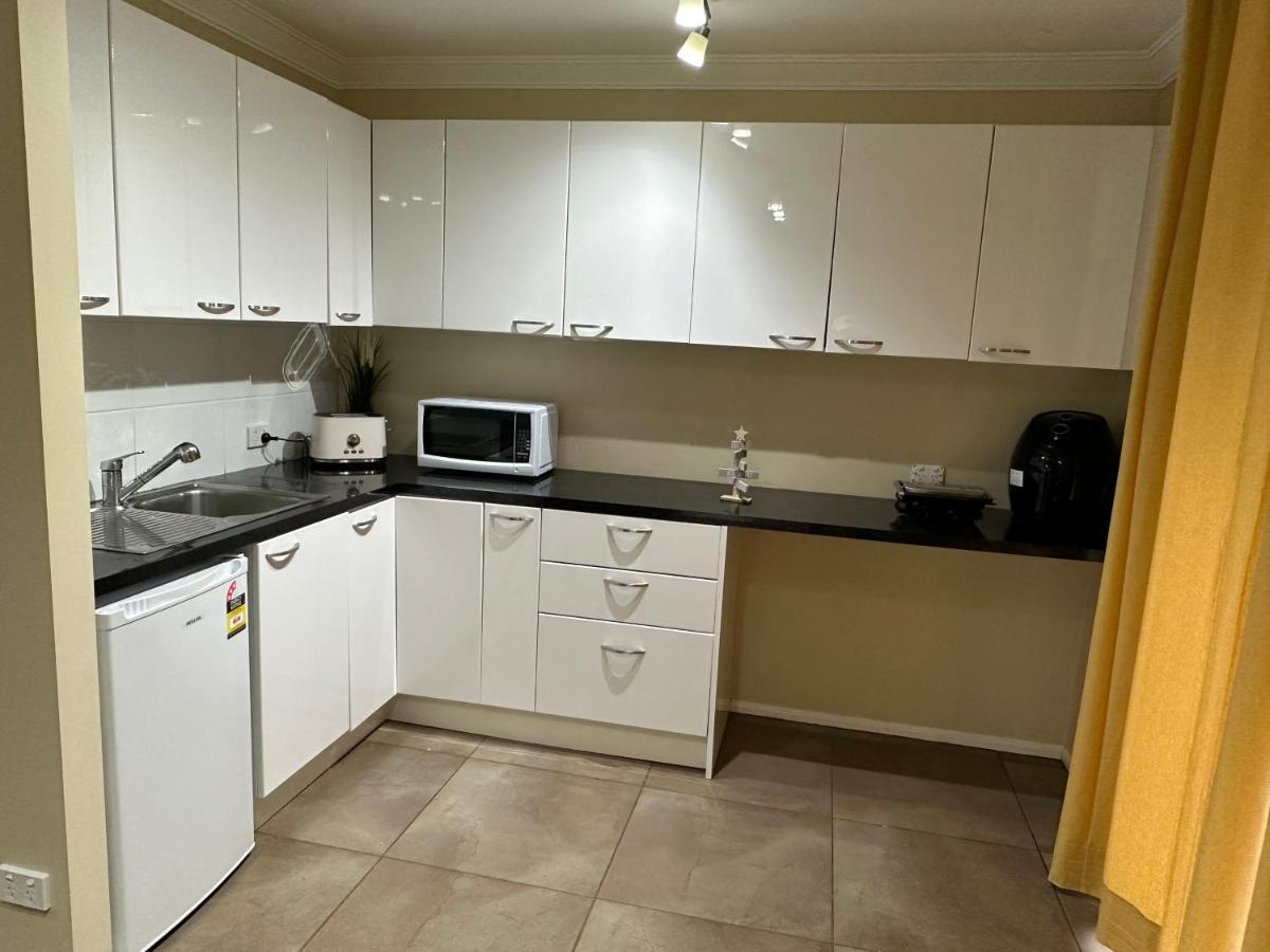 One Bedroom Studio North Tamborine Экстерьер фото